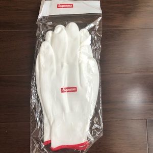 Supreme Rubberized Gloves FW20 White Brand new